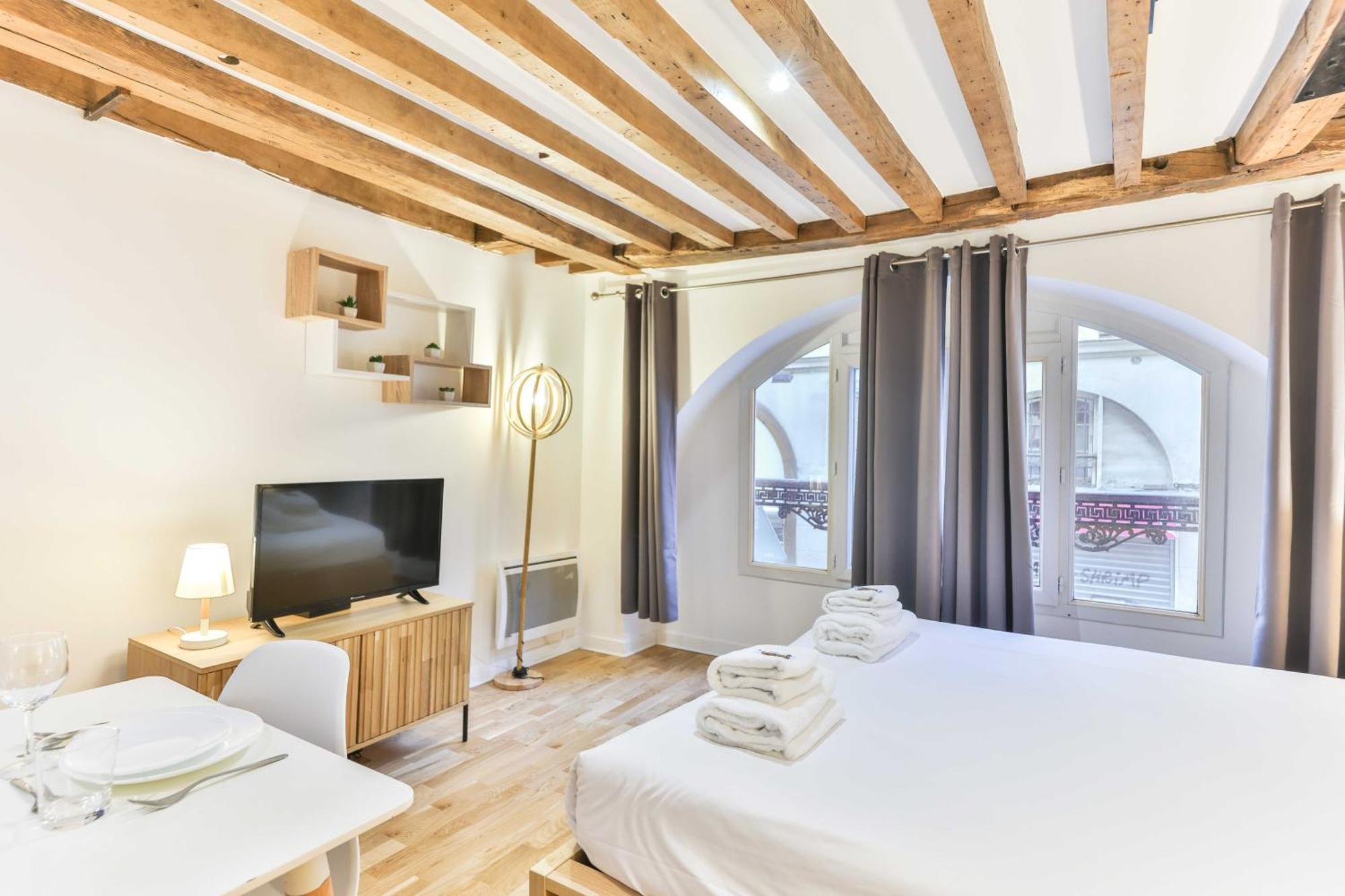 Dazzling Studio Caire Apartment Paris Bagian luar foto