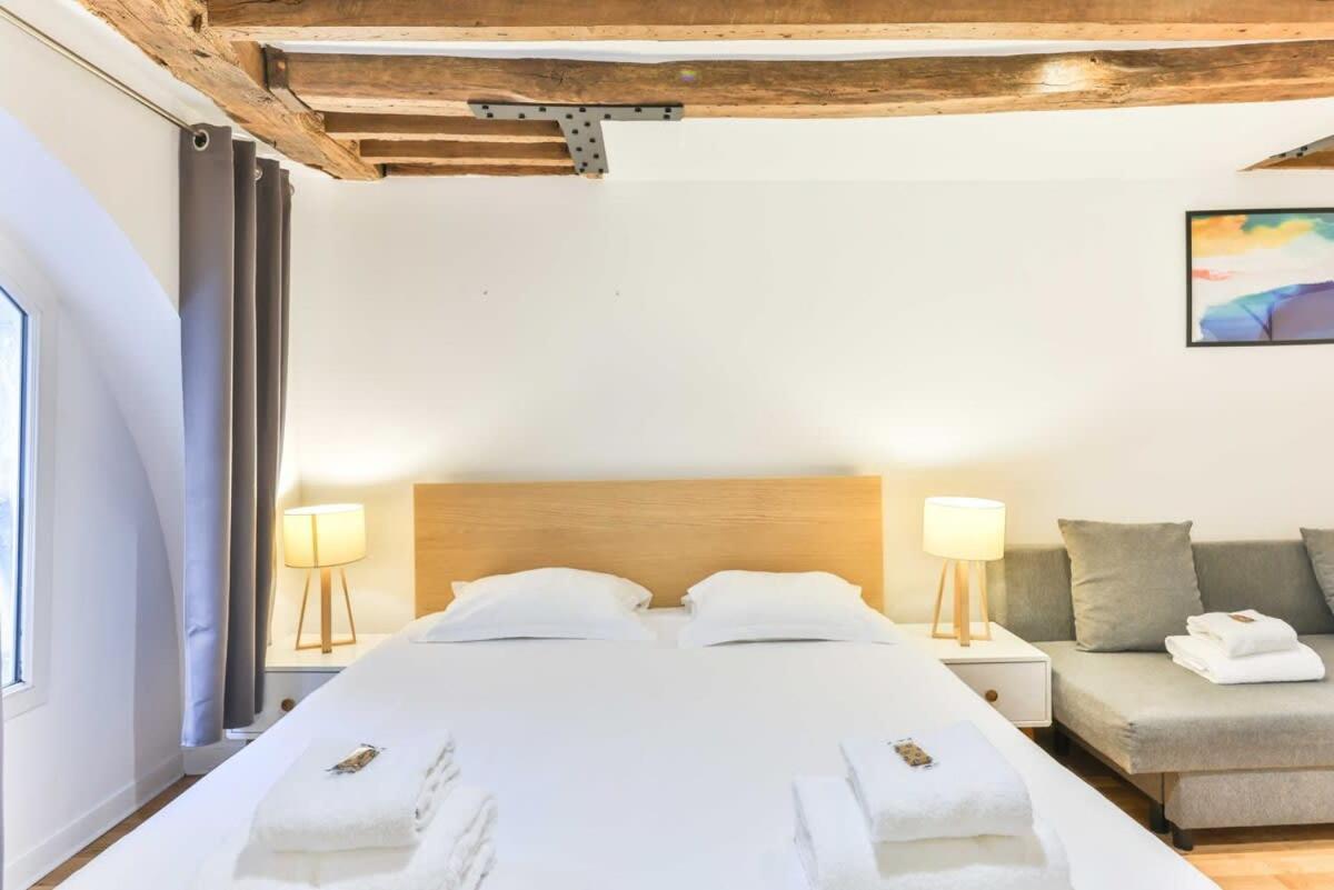 Dazzling Studio Caire Apartment Paris Bagian luar foto